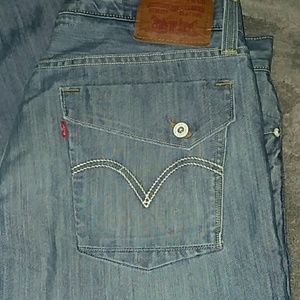 Men's like new levi's 36x34